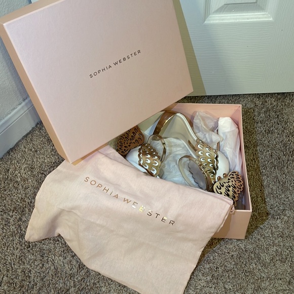 Angel WINGS 🪽 - Picture 5 of 11